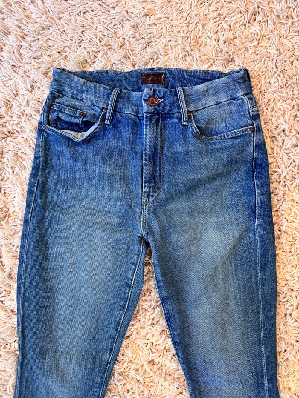 MOTHER High Waisted Looker Ankle Fray Jeans